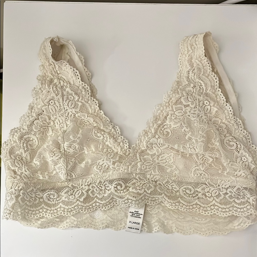Lace Bralette in Cream